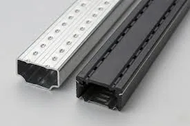 Warmte-edge afstandhouder tussen glasbladen